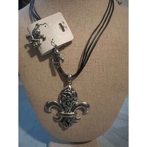 NWT Bora Bora Necklace & Earring Set Fleur De Le Black & Chrome feminine Goth